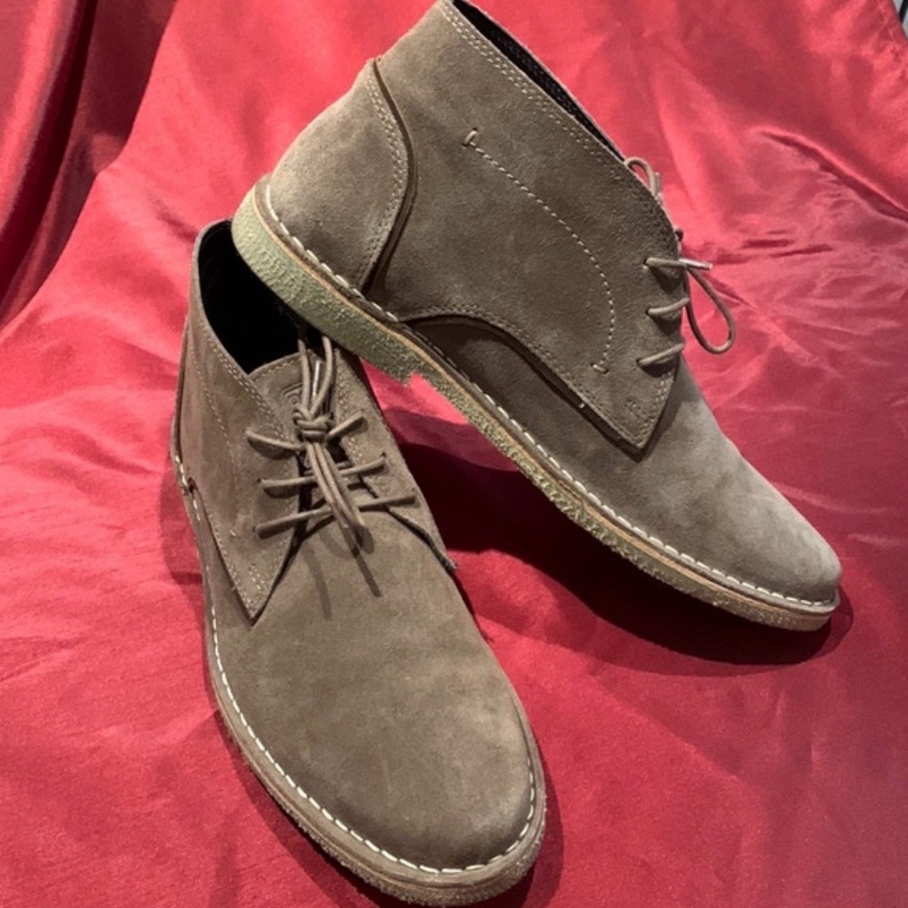 Men's Brown Lace-Up Shoes